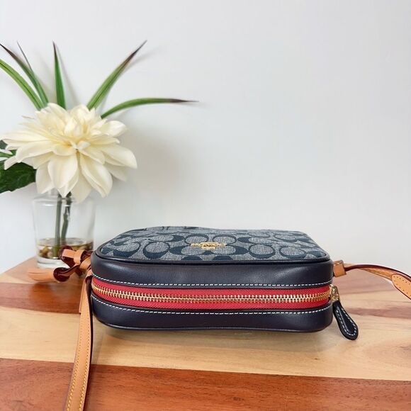 NWT Coach Mini Camera Bag In Signature‎ Chambray Denim color - Picture 4 of 7